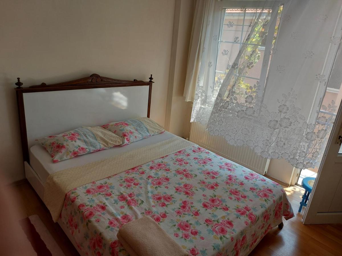 Celil Pansiyon Ayvalı Exterior foto